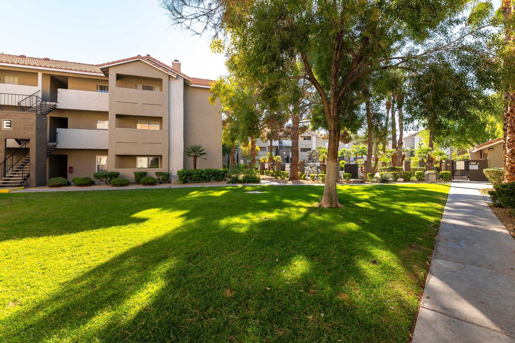 Stylish, Cozy 2Br,2Ba Condo Near Rio, Vegas Luxury Las Vegas Exteriér fotografie